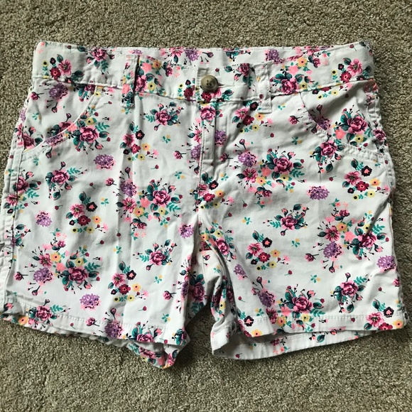 🍁5/10$!!! Floral Shorts - Picture 1 of 7